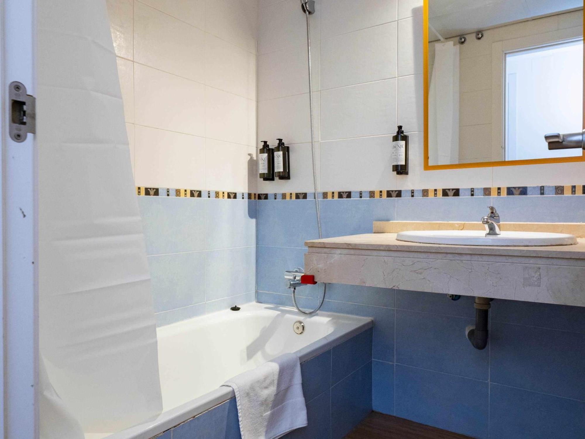 Atico Con Vistas Al Mar Piscina Y Parking Leilighet